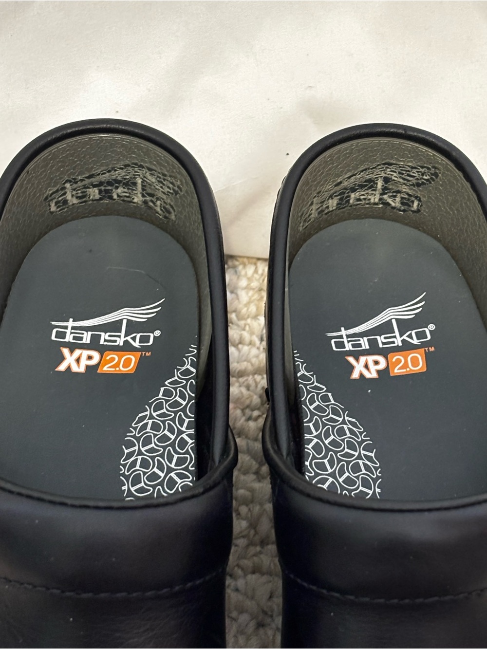 Dansko XP 2.0 Black Waterproof Pull Up Clog size 36 - Picture 5 of 8